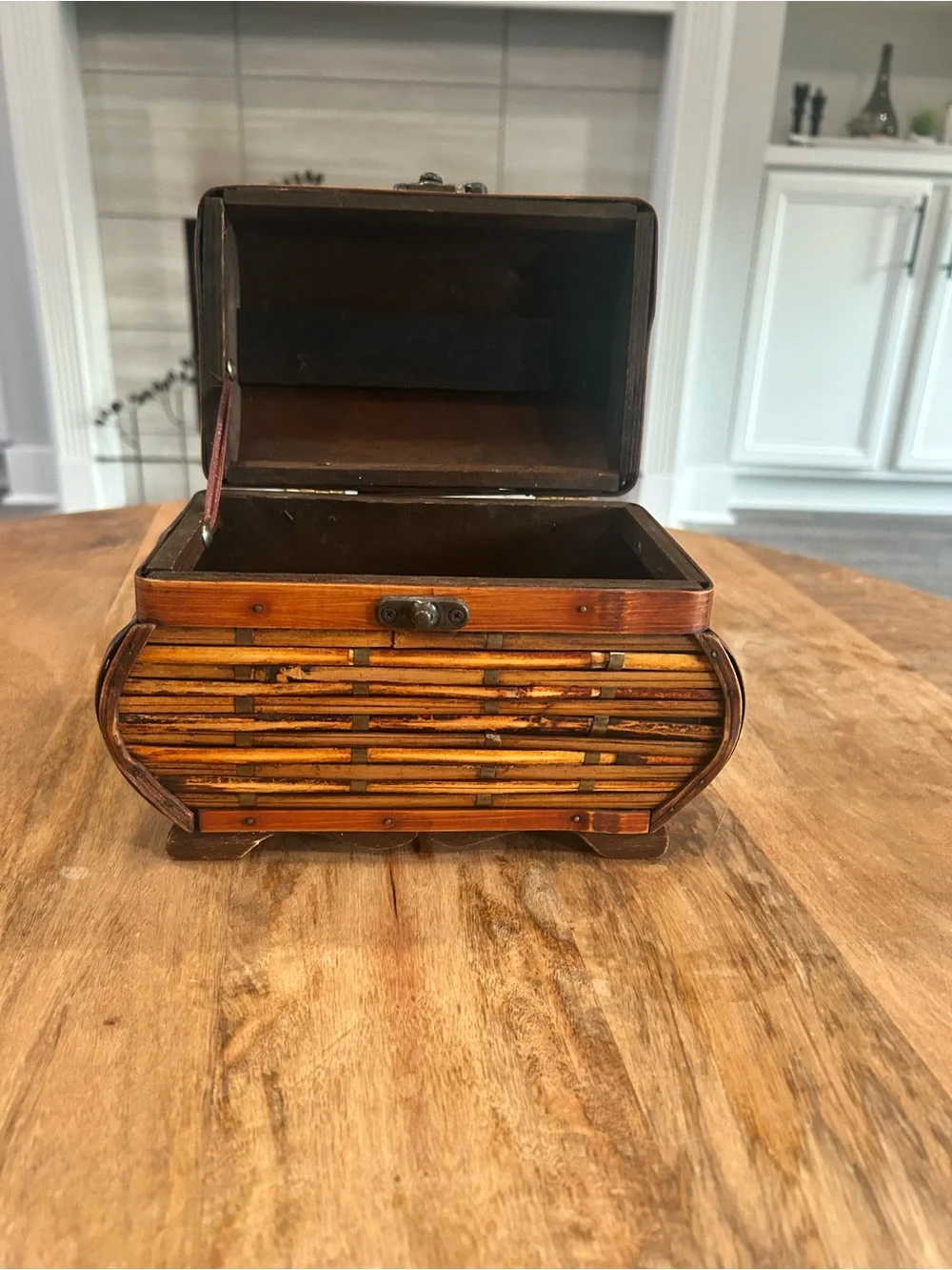 Rustic Brown Woven Bamboo Jewelry/Trinket Chest